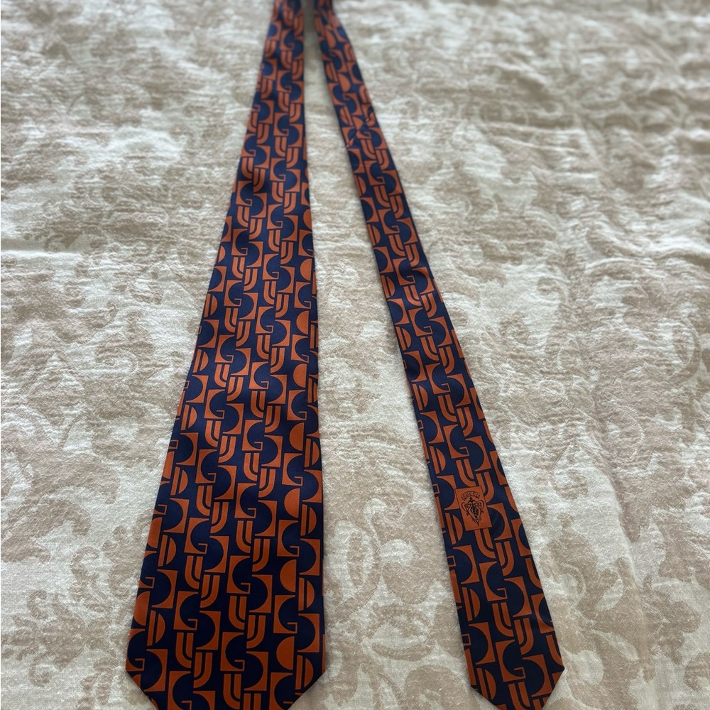 Gucci Navy and Orange Patterned Silk Tie